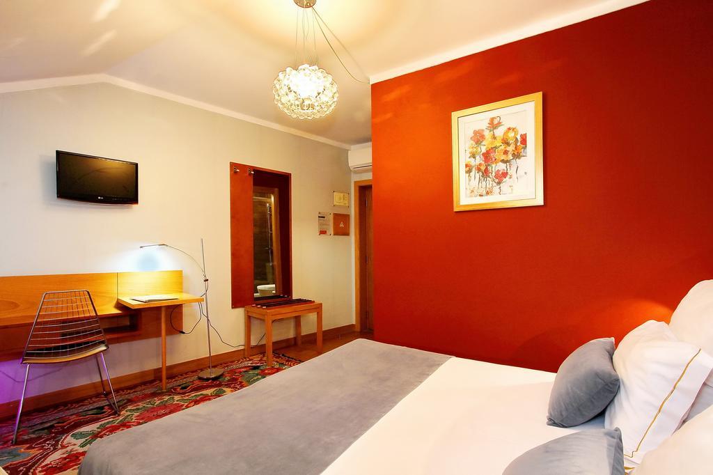 Hotel Mestre De Avis غيمارايش الغرفة الصورة